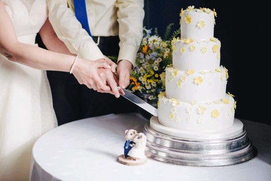 کیک و شیرینی عروسی